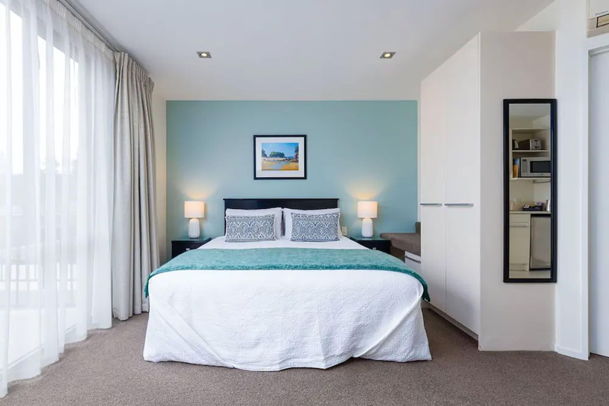 Palazzo Motor Lodge Nelson Ngoại thất bức ảnh A bedroom