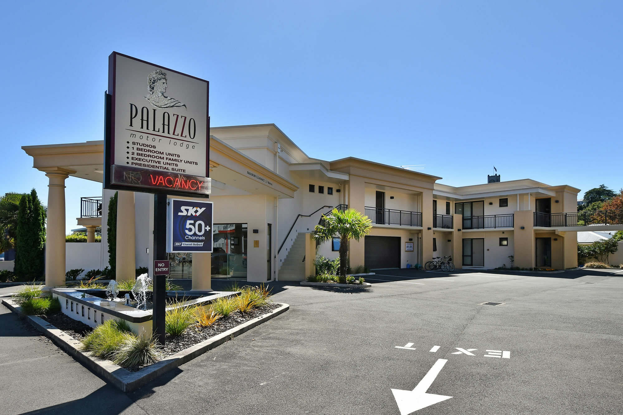 Palazzo Motor Lodge Nelson Ngoại thất bức ảnh Palazzo Versace, 2015